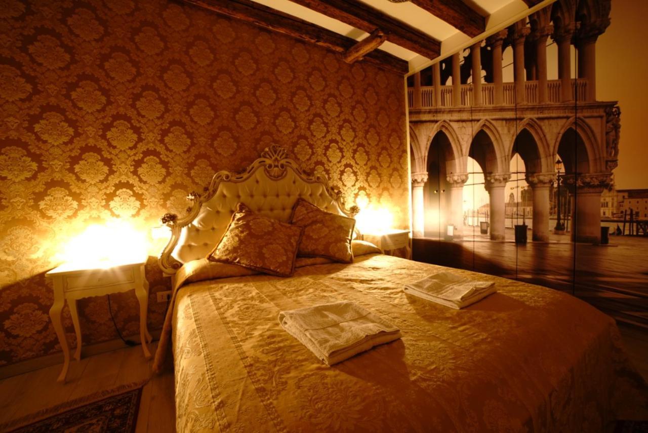 La Residenza Di Carlo Close To Piazza San Marco Venice Luaran gambar
