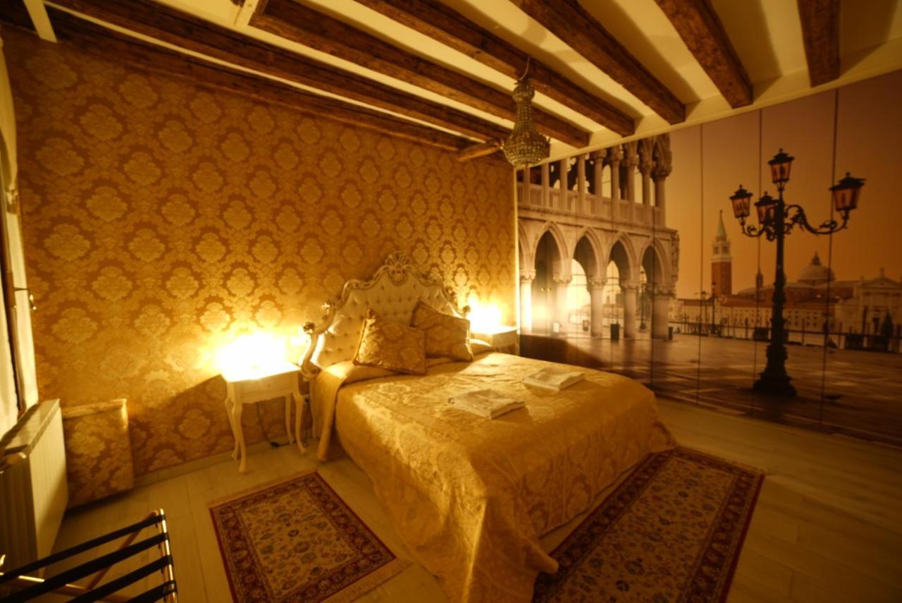 La Residenza Di Carlo Close To Piazza San Marco Venice Luaran gambar
