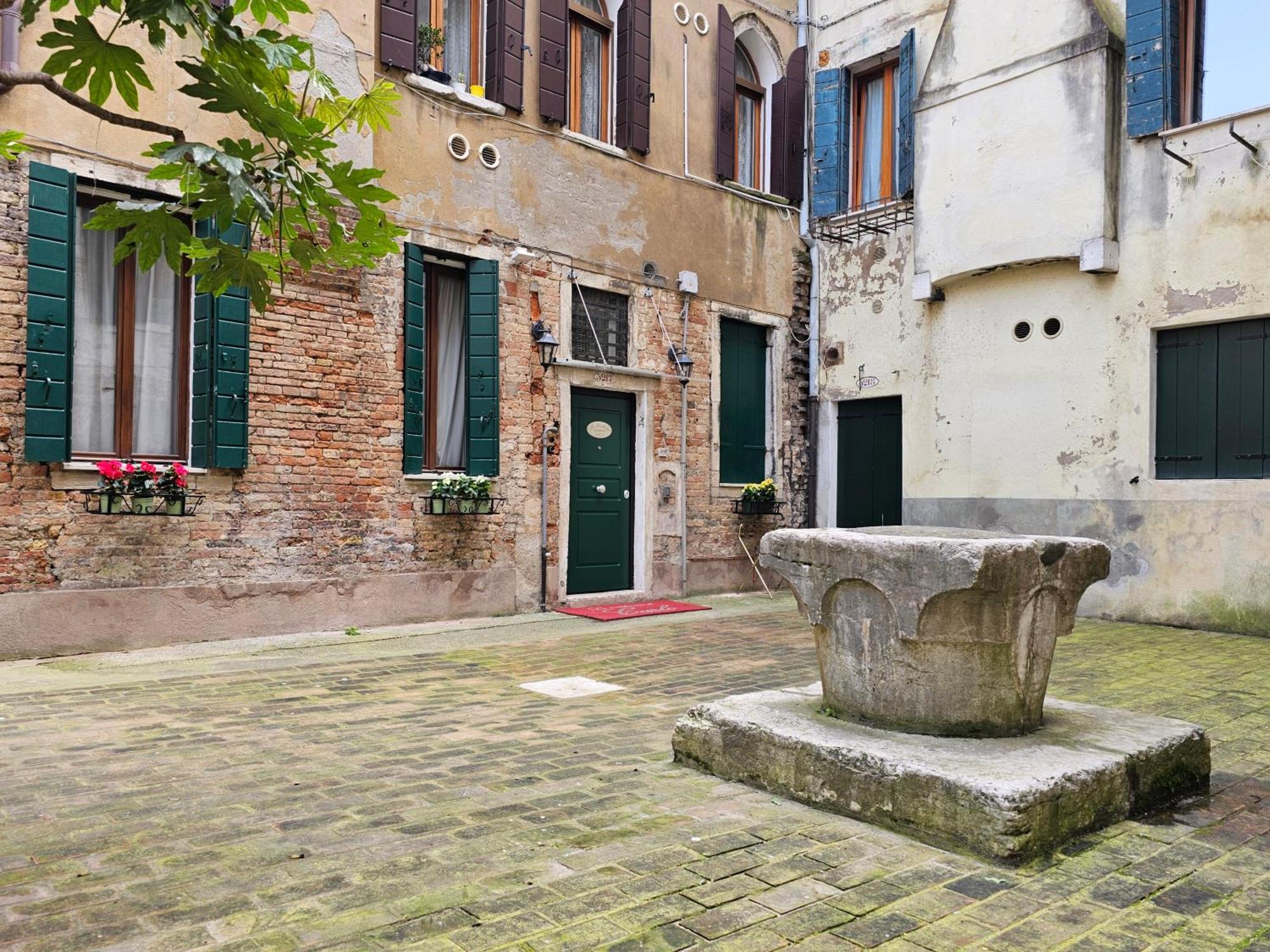 La Residenza Di Carlo Close To Piazza San Marco Venice Luaran gambar