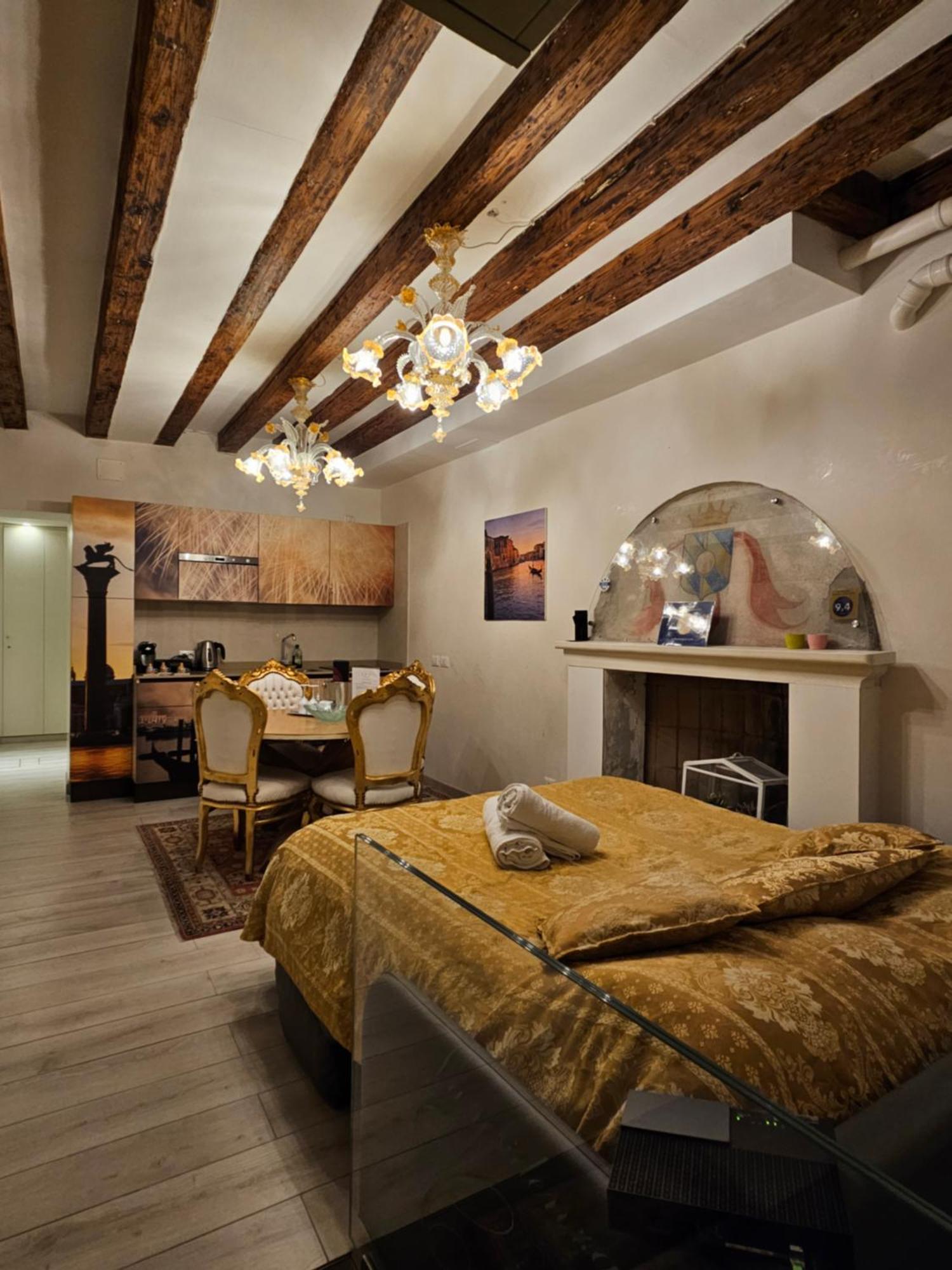 La Residenza Di Carlo Close To Piazza San Marco Venice Luaran gambar